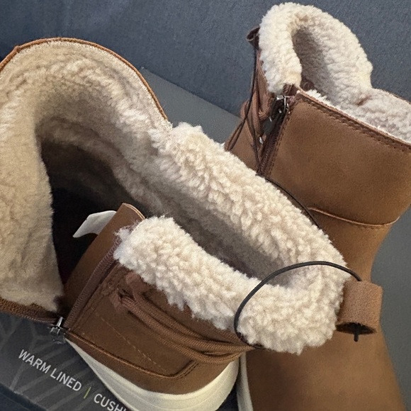 Eddie Bauer Tan Ladies Winter Boots - Picture 6 of 6